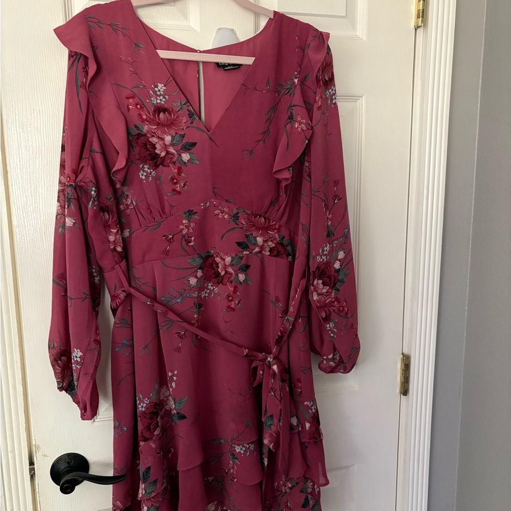 City Chic Floral Long Sleeve Dress in Pink
